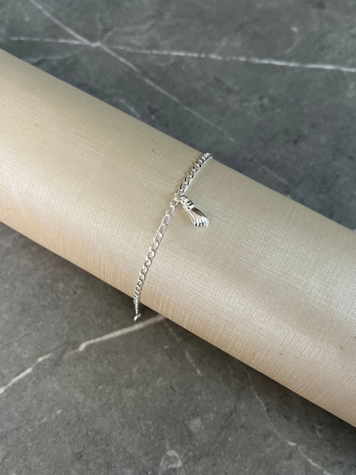 Pulseira infantil mãozinha